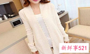 杏色毛衣内搭什么颜色打底衫