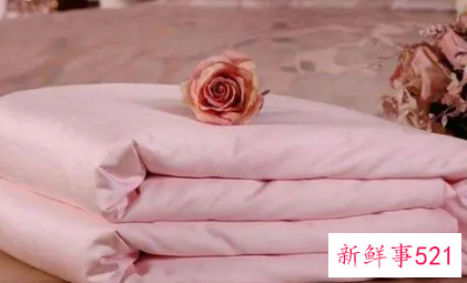 被子受潮发霉后如何清洗