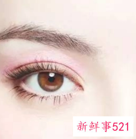 双眼皮眼角宽后面窄