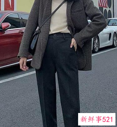 直筒长裤搭配什么上衣