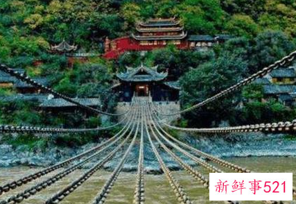 大渡河上有几根铁索