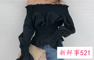 吊带露肩怎么穿