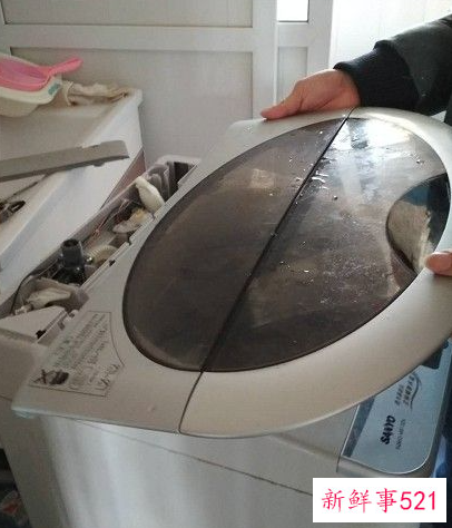 洗衣机里面的脏东西怎样清理怎么拆