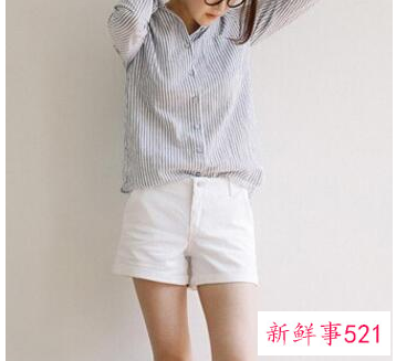 白色短裤配什么颜色上衣