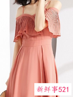 露肩衣服怎样隐藏肩带