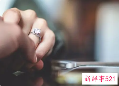 梦见戒指碎是什么意思