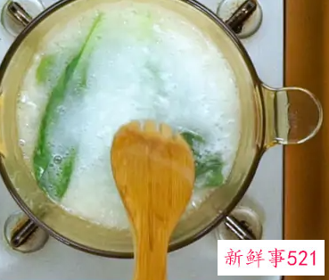 电饭锅煲青菜粥