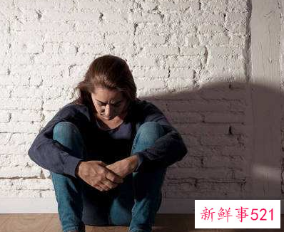 一个女人抑郁症的表现