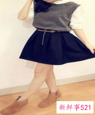 半身裙杏色要搭配什么上衣好