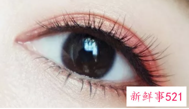 一步一步教画眼影