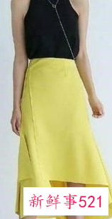 黄色半身裙配什么上衣好看