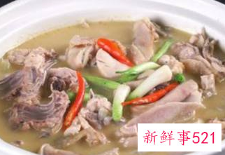 猪肚煲鸡汤的做法功效