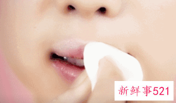 涂抹式唇膜能过夜吗