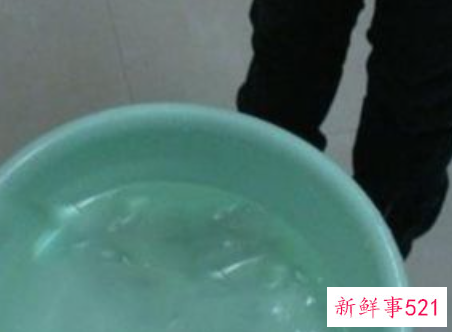 怎样清洗羽绒服又干净又简单