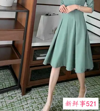 夏天穿长裙配什么鞋子女