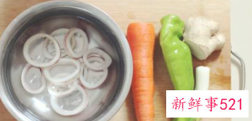 青椒鱿鱼的做法是怎样的