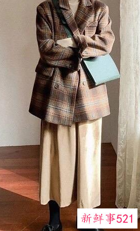 穿小皮鞋怎么搭配