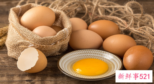 梦见捡好多鸡蛋什么意思