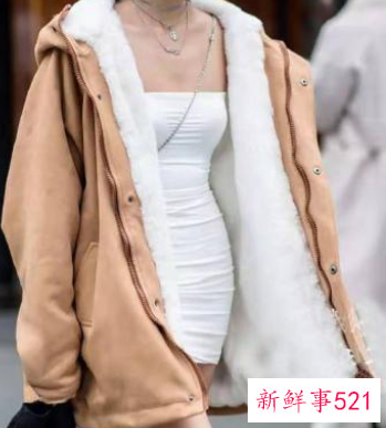 冬天穿裙子配什么外套好看