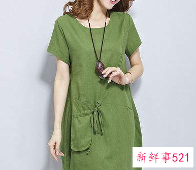 浅绿色外套搭配