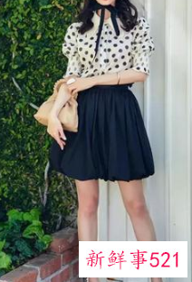 夏季半身裙配什么上衣