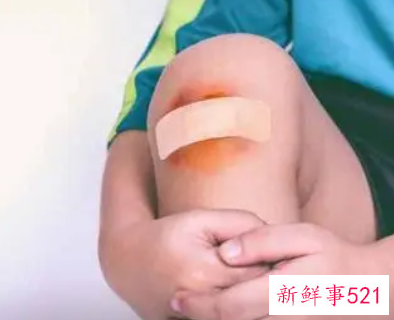 梦见自己儿子被车撞了受伤