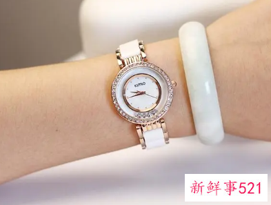 女性戴什么表比较优雅