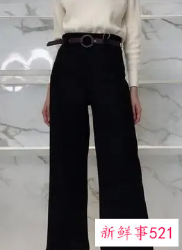 半身裙杏色要搭配什么上衣好