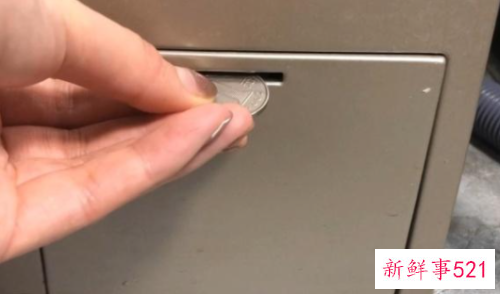 洗衣机里面的脏东西怎样清理怎么拆