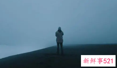 调查显示八成大学生认为自己轻微社恐