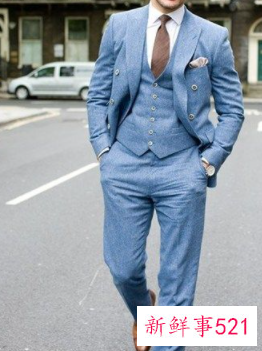 男生蓝色搭配什么颜色好看