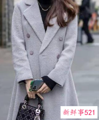 冬天穿裙子配什么外套好看