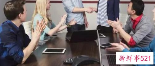 为工作拼命4年为什么还排在裁员名单里