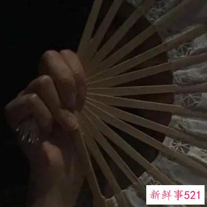 怎样撩男朋友撩到腿软