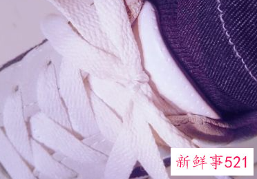 简单系鞋带方法步骤图解