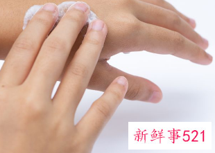 手有点干燥粗糙用什么保养