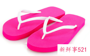 去海边适合穿什么颜色的拖鞋