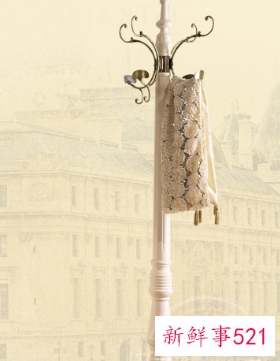 卧室落地衣架摆放禁忌