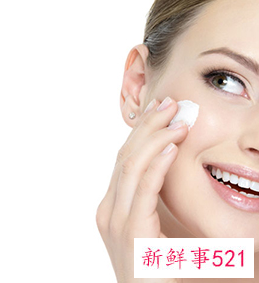 面部水疗用什么水好