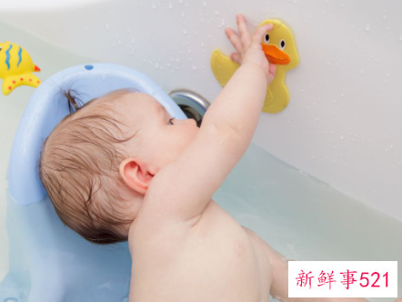 新生儿多久洗一次澡合适