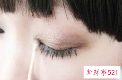 怎么卸种的假睫毛