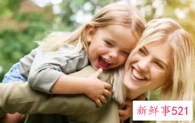 儿子总是打妹妹怎么办