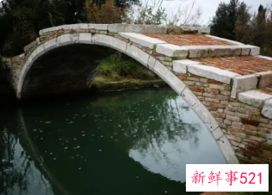 梦见破桥是什么意思