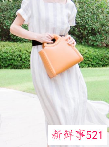 中年女士的半身冬裙