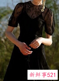 露肩衣服怎样隐藏肩带