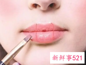 唇部化妆技巧