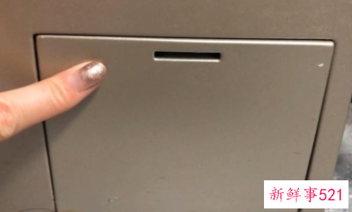 洗衣机里面的脏东西怎样清理怎么拆