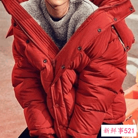 红色配什么颜色好