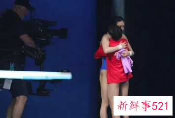 全红婵陈芋汐世锦赛女子双人十米台预赛首位晋级