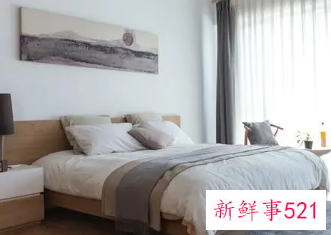 梦见上铺的床掉下来了